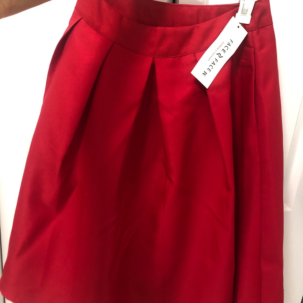 Red long skirt - Midi